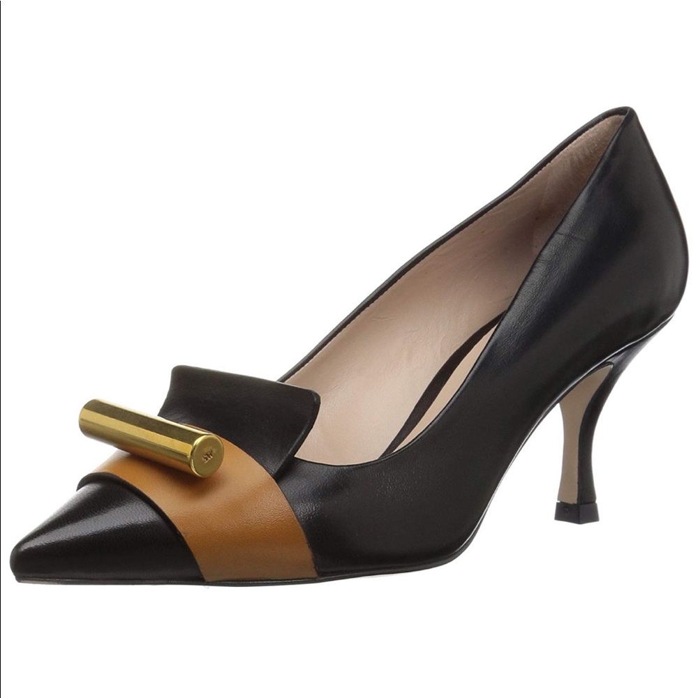 Stuart Weitzman Gamma 70 Pump.  Beautiful shoe! ♥️